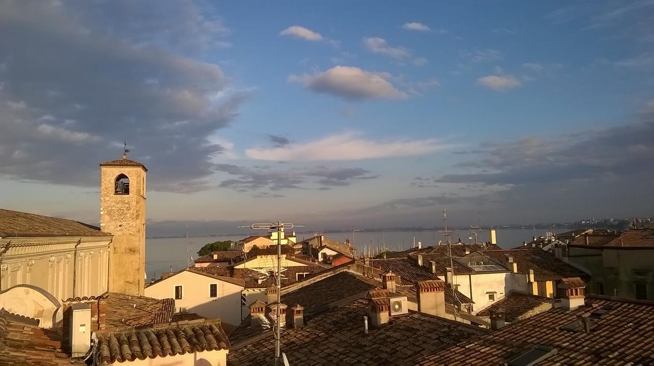 Casa Bagatta Apartment Desenzano del Garda Bagian luar foto